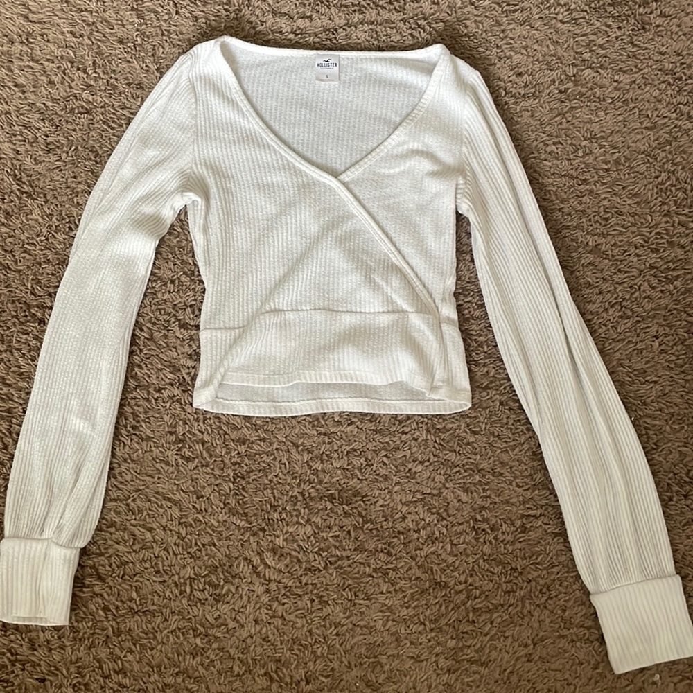 Hollister crossover cropped sweater